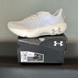 Brand new Under Amour infinite elite size 10 women’s
